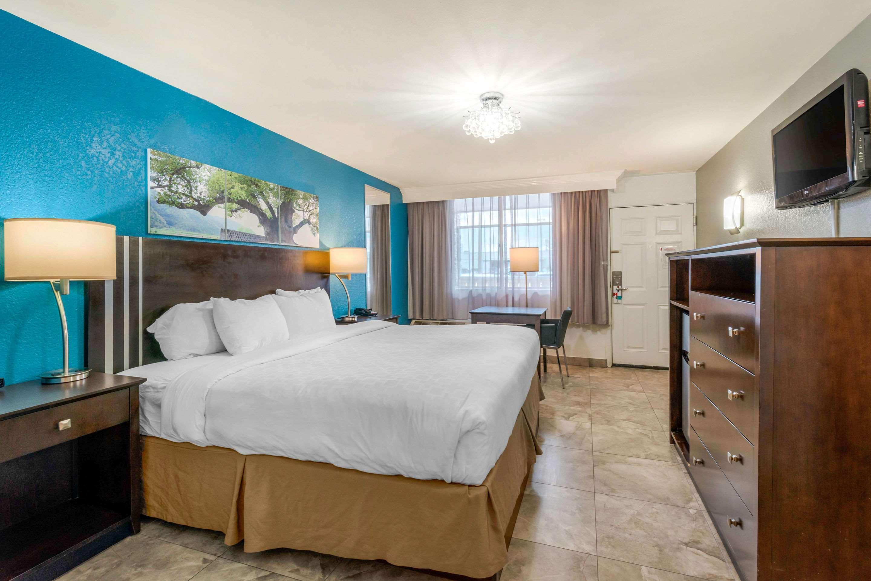 Quality Inn And Conference Center Tampa-Brandon Heartland Екстер'єр фото