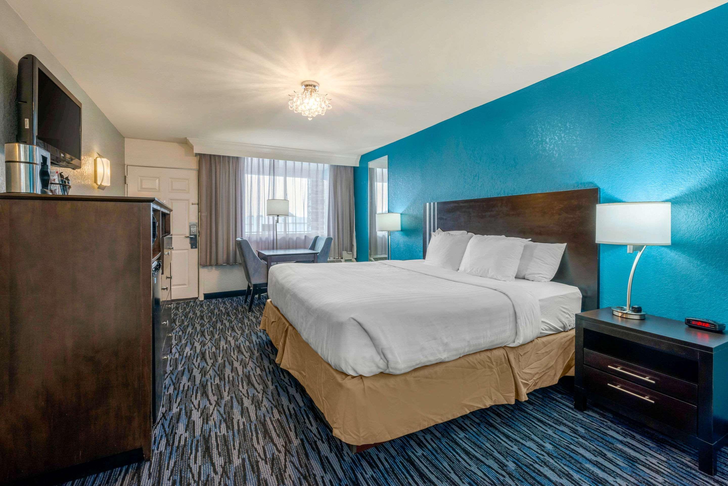 Quality Inn And Conference Center Tampa-Brandon Heartland Екстер'єр фото