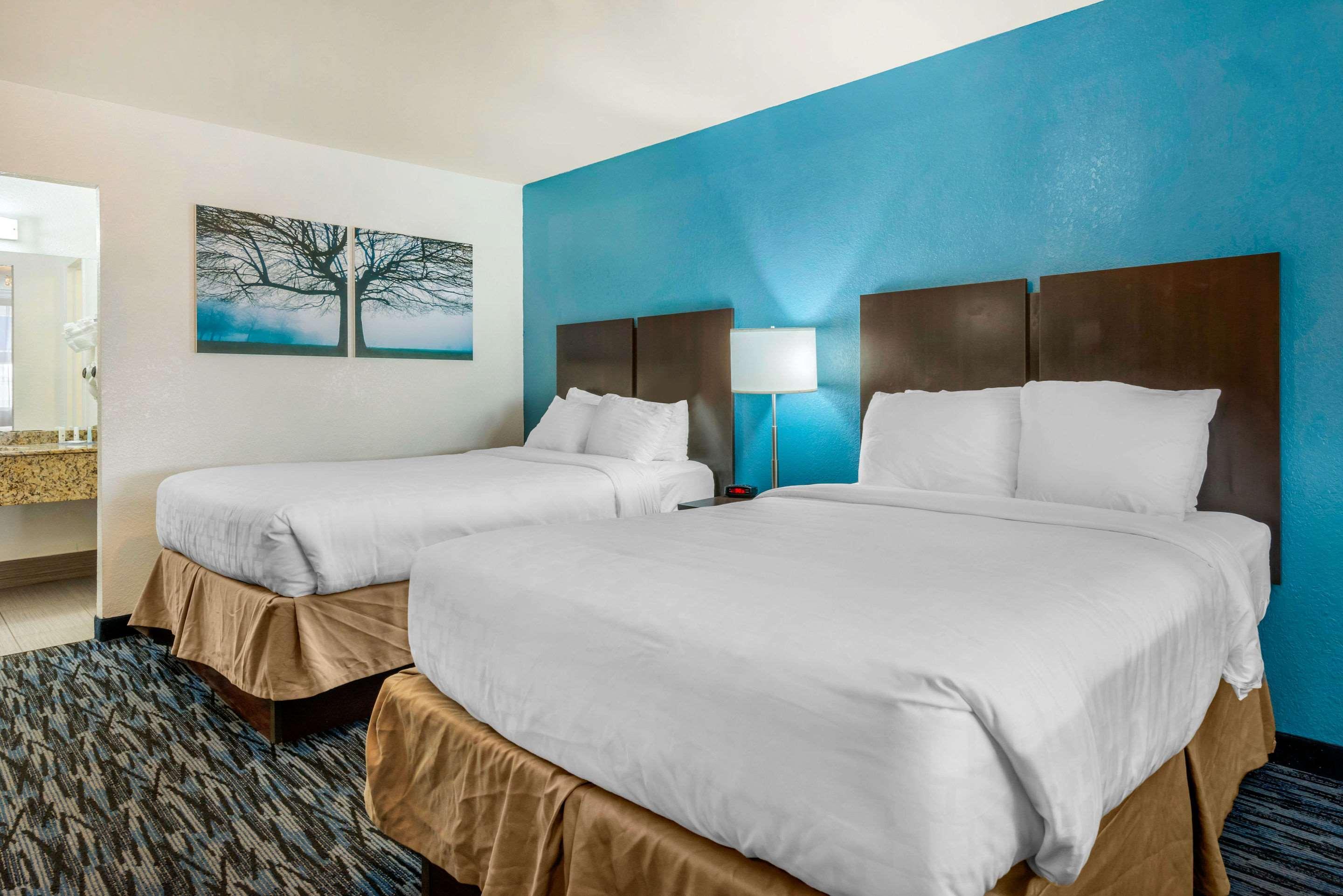Quality Inn And Conference Center Tampa-Brandon Heartland Екстер'єр фото
